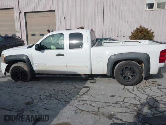 2007 Chevrolet Silverado 1500 1LT with VIN 2GCEK19J671724422, listed as a IAAI auction lot 41277843 with 111,802 mi miles and . Bid and sale history available at DreamBid. Image 14.