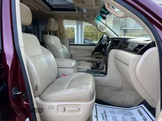 2009 Lexus LX 570 with VIN JTJHY00W494020397, listed as a Copart auction lot 69315144 with 222,351 mi miles and Clean Title. Bid and sale history available at DreamBid. Image 5.