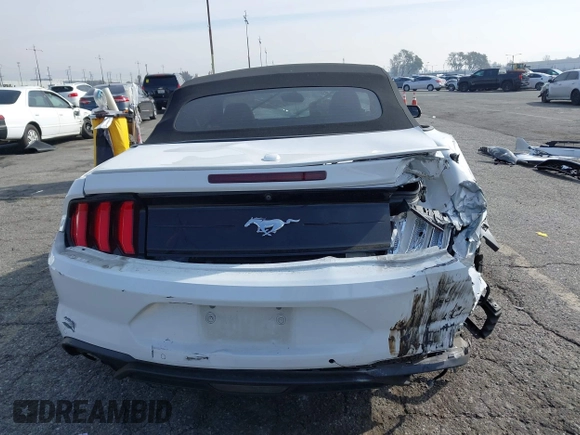 2020 Ford Mustang EcoBoost z VIN 1FATP8UH0L5134222, wystawiony jako IAAI lot #41477417 z przebiegiem 40 698 mil mil oraz . Historia ofert i sprzedaży dostępna na DreamBid. Obrazek 17.