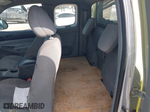 2013 Toyota Tacoma with VIN 5TFTX4CN3DX027696, listed as a IAAI auction lot 42863093 with 261,096 mi miles and . Bid and sale history available at DreamBid. Image 8.