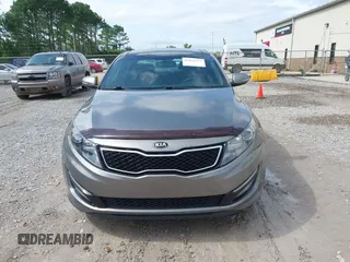 2013 Kia Optima SX с VIN 5XXGR4A68DG135049, выставлен на аукционе IAAI как лот 42551277 с пробегом 80 747 миль миль и . История ставок и продаж доступна на DreamBid. Изображение 12.