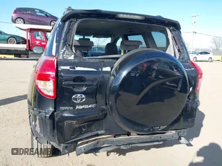2007 Toyota RAV4 with VIN JTMZD33V376043839, listed as a IAAI auction lot 41670983 with 181,499 mi miles. Bid and sale history available at carsss.com. Image 6.