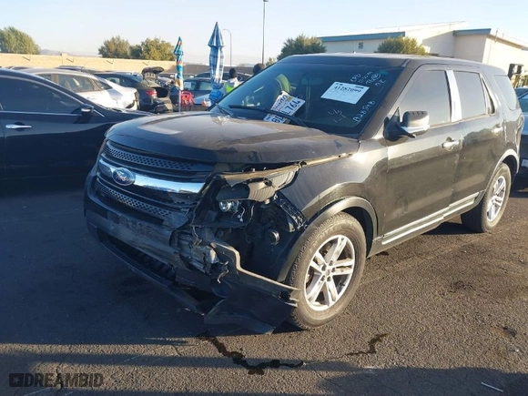 2015 Ford Utility Police Interceptor with VIN 1FM5K8AR0FGA28548, listed as a IAAI auction lot 41282099 with 120,378 mi miles. Bid and sale history available at carsss.com. Image 6.