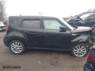 2019 Kia Soul + with VIN KNDJP3A51K7913226, listed as a IAAI auction lot 41674893 with 143,389 mi miles. Bid and sale history available at carsss.com. Image 13.