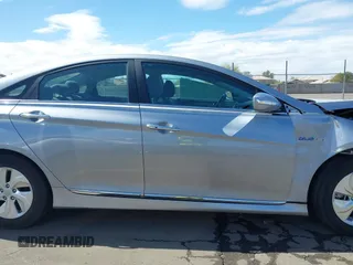 2015 Hyundai Sonata Hybrid Limited with VIN KMHEC4A41FA133127, listed as a IAAI auction lot 41759254 with 70,124 mi miles. Bid and sale history available at carsss.com. Image 13.