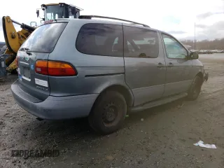 2000 Toyota Sienna LE with VIN 4T3ZF13C7YU235777, listed as a Copart auction lot 43792734 with 223,722 mi miles and Salvage Title. Bid and sale history available at carsss.com. Image 3.