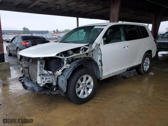 2013 Toyota Highlander with VIN 5TDZA3EH8DS040107, listed as a Copart auction lot 84762504 with 283,954 mi miles and Salvage Title. Bid and sale history available at carsss.com. Image 1.