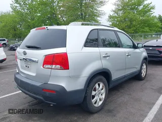 2012 Kia Sorento LX with VIN 5XYKTDA60CG296159, listed as a IAAI auction lot 42197638 with 198,676 mi miles and . Bid and sale history available at carsss.com. Image 12.