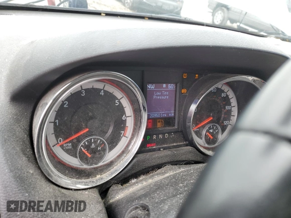 2011 Dodge Grand Caravan Crew with VIN 2D4RN5DG6BR693469, listed as a Copart auction lot 50952085 with 209,501 mi miles and Clean Title. Bid and sale history available at DreamBid. Image 9.