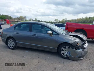 2008 Honda Civic LX with VIN 1HGFA16508L034029, listed as a IAAI auction lot 41945271 with 184,405 mi miles and . Bid and sale history available at DreamBid. Image 14.