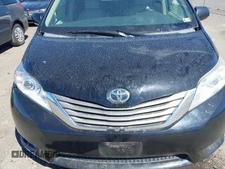 2012 Toyota Sienna XLE with VIN 5TDDK3DC1CS047105, listed as a IAAI auction lot 41901541 with 176,476 mi miles. Bid and sale history available at carsss.com. Image 6.