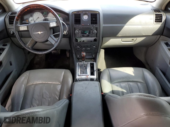 2006 Chrysler 300 C with VIN 2C3KA63H26H198177, listed as a Copart auction lot 48329365 with 197,464 mi miles and Salvage Title. Bid and sale history available at carsss.com. Image 8.