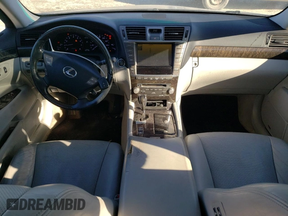 2012 Lexus LS 460 z VIN JTHBL5EF3C5112906, wystawiony jako Copart lot #88522745 z przebiegiem 153 747 mil mil oraz Czysty tytuł • Clean title. Historia ofert i sprzedaży dostępna na DreamBid. Obrazek 8.