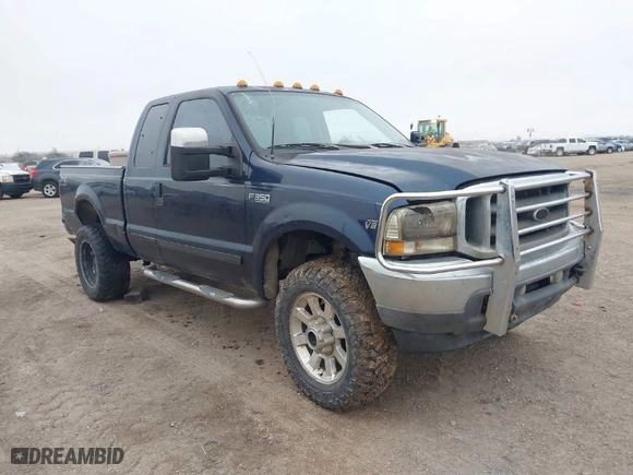2001 Ford Super Duty F-350 SRW XL with VIN 1FTSX31L21ED36994, listed as a IAAI auction lot 41358290 with 268,344 mi miles. Bid and sale history available at carsss.com. Image 1.