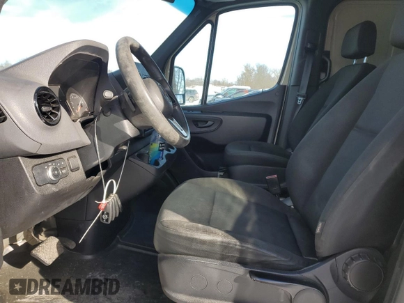 2020 Mercedes-Benz Sprinter with VIN W1W4EBHY6LT021368, listed as a Copart auction lot 42975455 with 101,583 mi miles and Salvage Title. Bid and sale history available at DreamBid. Image 7.