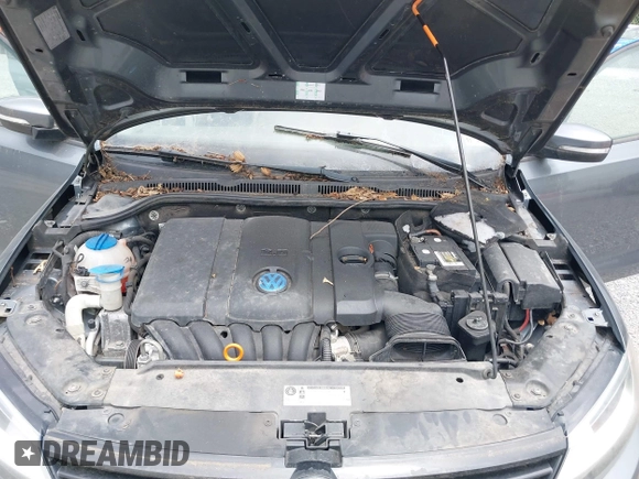 2012 Volkswagen Jetta SE with VIN 3VWDX7AJ6CM325280, listed as a IAAI auction lot 42634898 with 215,384 mi miles and . Bid and sale history available at DreamBid. Image 10.
