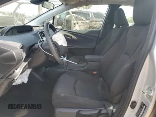 2022 Toyota Prius L Eco z VIN JTDKAMFU3N3186453, wystawiony jako Copart lot #57085015 z przebiegiem 29 944 mil mil oraz Szkoda całkowita • Salvage title. Historia ofert i sprzedaży dostępna na DreamBid. Obrazek 7.