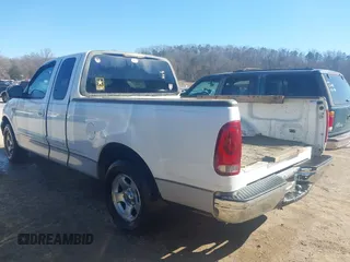 2002 Ford F-150 XL z VIN 1FTRX17W72NB74561, wystawiony jako IAAI lot #41638886 z przebiegiem Nie podano mil oraz . Historia ofert i sprzedaży dostępna na DreamBid. Obrazek 3.