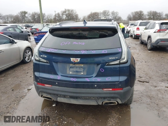 2022 Cadillac XT4 FWD Sport with VIN 1GYFZER44NF151862, listed as a IAAI auction lot 41429850 with 9,854 mi miles. Bid and sale history available at carsss.com. Image 16.