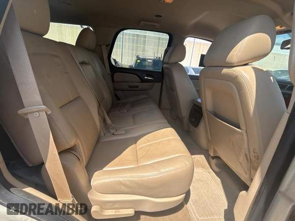 2014 Chevrolet Tahoe LT с VIN 1GNSKBE01ER228400, выставлен на аукционе Copart как лот 53716725 с пробегом 160 420 миль миль и Чистый • Clean title. История ставок и продаж доступна на DreamBid. Изображение 6.