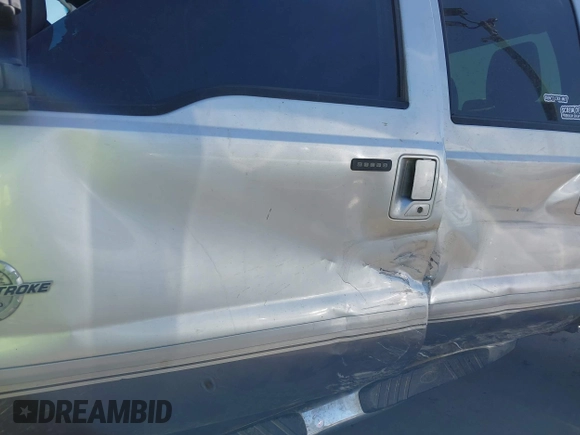 2012 Ford F-250 XL z VIN 1FT7W2BT7CEB38710, wystawiony jako IAAI lot #42003398 z przebiegiem 315 906 mil mil oraz . Historia ofert i sprzedaży dostępna na DreamBid. Obrazek 6.