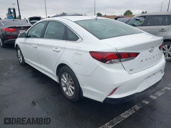 2018 Hyundai Sonata SE z VIN 5NPE24AF8JH693284, wystawiony jako IAAI lot #42184788 z przebiegiem 90 562 mil mil oraz . Historia ofert i sprzedaży dostępna na DreamBid. Obrazek 3.