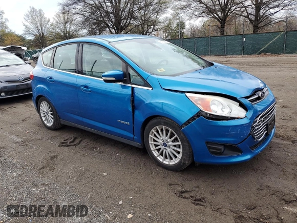 2014 Ford C-Max SEL with VIN 1FADP5BU3EL501129, listed as a Copart auction lot 51855895 with 67,462 mi miles and Salvage Title. Bid and sale history available at DreamBid. Image 4.