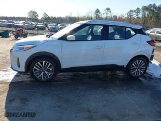 2021 Nissan Kicks SV with VIN 3N1CP5CV5ML489794, listed as a IAAI auction lot 41706542 with 61,006 mi miles. Bid and sale history available at carsss.com. Image 14.