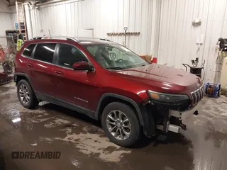 2019 Jeep Cherokee Latitude Plus with VIN 1C4PJMLB2KD198561, listed as a IAAI auction lot 41731691 with 71,129 mi miles. Bid and sale history available at carsss.com. Image 21.