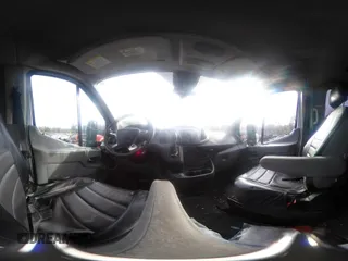 2017 Ford Transit Passenger XL z VIN 1FBAX2CG0HKA88590, wystawiony jako IAAI lot #41955797 z przebiegiem 135 287 mil mil oraz . Historia ofert i sprzedaży dostępna na DreamBid. Obrazek 18.