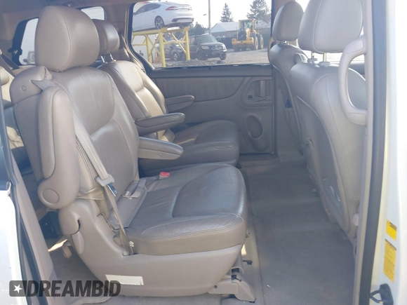 2004 Toyota Sienna XLE with VIN 5TDBA22C84S024705, listed as a IAAI auction lot 41672488 with 189,658 mi miles and . Bid and sale history available at DreamBid. Image 8.