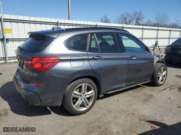 2020 BMW X1 xDrive28i with VIN WBXJG9C07L5P40266, listed as a Copart auction lot 50321565 with 111,540 mi miles and Salvage Title. Bid and sale history available at carsss.com. Image 3.