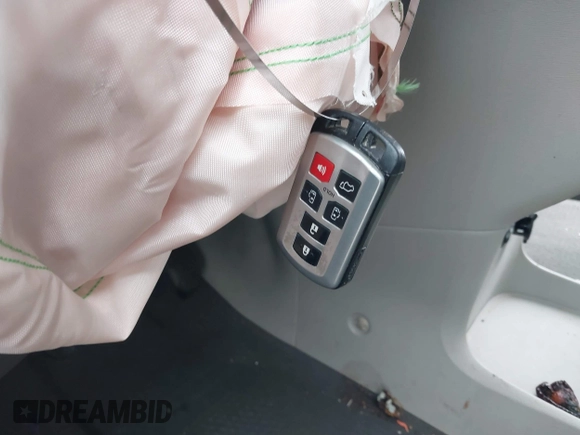 2011 Toyota Sienna XLE AAS с VIN 5TDYK3DC1BS007266, выставлен на аукционе IAAI как лот 42346087 с пробегом 123 054 миль миль и . История ставок и продаж доступна на DreamBid. Изображение 11.