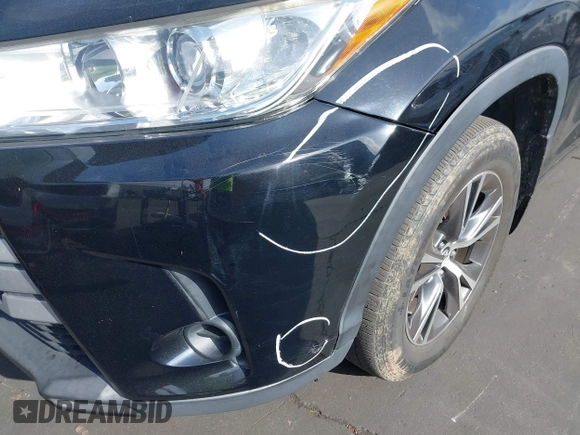 2018 Toyota Highlander LE with VIN 5TDZZRFH5JS284982, listed as a IAAI auction lot 42218539 with 76,868 mi miles and . Bid and sale history available at DreamBid. Image 6.