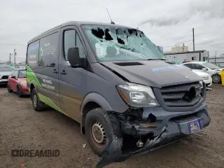 2015 Mercedes-Benz Sprinter Crew with VIN WD4PE7DC2F5964050, listed as a Copart auction lot 39276904 with 182,815 mi miles. Bid and sale history available at carsss.com. Image 4.