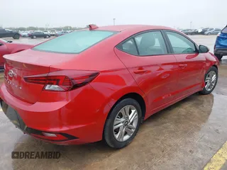 2020 Hyundai Elantra Value Edition z VIN 5NPD84LF9LH521145, wystawiony jako IAAI lot #41020704 z przebiegiem 63 035 mil mil oraz . Historia ofert i sprzedaży dostępna na DreamBid. Obrazek 4.