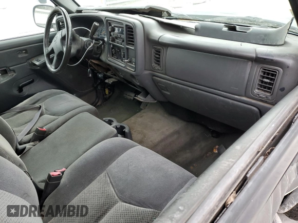 2004 Chevrolet Silverado 1500 with VIN 1GCEK19TX4E186657, listed as a Copart auction lot 45298555 with 251,061 mi miles and Salvage Title. Bid and sale history available at DreamBid. Image 8.
