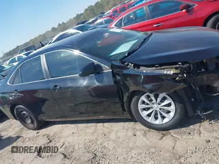 2015 Toyota Camry XLE with VIN 4T4BF1FK4FR499359, listed as a IAAI auction lot 41893619 with 1 mi miles. Bid and sale history available at carsss.com. Image 13.
