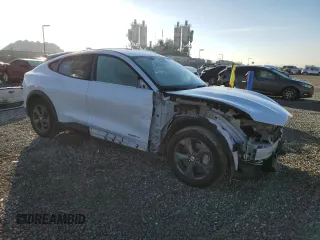 2022 Ford Mustang Mach-E Select z VIN 3FMTK1RM9NMA44355, wystawiony jako Copart lot #43606375 z przebiegiem 23 834 mil mil oraz Szkoda całkowita • Salvage title. Historia ofert i sprzedaży dostępna na DreamBid. Obrazek 4.