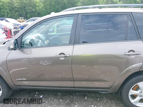 2012 Toyota RAV4 Limited с VIN 2T3DF4DV7CW196161, выставлен на аукционе IAAI как лот 42469616 с пробегом 256 251 миль миль и . История ставок и продаж доступна на DreamBid. Изображение 15.