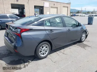 2020 Toyota Prius L Eco with VIN JTDKARFU5L3126040, listed as a IAAI auction lot 42025675 with 18,115 mi miles. Bid and sale history available at carsss.com. Image 4.