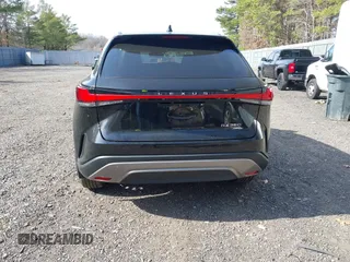 2024 Lexus RX 350 z VIN 2T2BAMCA6RC079450, wystawiony jako IAAI lot #41781873 z przebiegiem 6749 mil mil oraz . Historia ofert i sprzedaży dostępna na DreamBid. Obrazek 16.