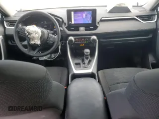 2023 Toyota RAV4 LE z VIN 2T3H1RFV1PC221587, wystawiony jako Copart lot #54106715 z przebiegiem 24 938 mil mil oraz Szkoda całkowita • Salvage title. Historia ofert i sprzedaży dostępna na DreamBid. Obrazek 8.