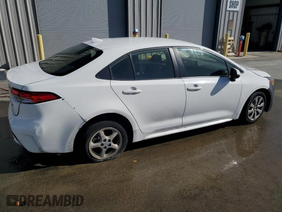 2022 Toyota Corolla LE with VIN JTDEPMAE5NJ199454, listed as a Copart auction lot 44672455 with 109,676 mi miles and Clean Title. Bid and sale history available at carsss.com. Image 3.