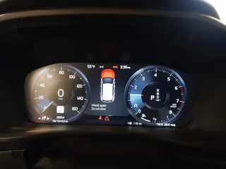 2021 Volvo XC40 Momentum z VIN YV4162UK3M2416447, wystawiony jako IAAI lot #41923981 z przebiegiem 28 654 mil mil oraz . Historia ofert i sprzedaży dostępna na DreamBid. Obrazek 7.