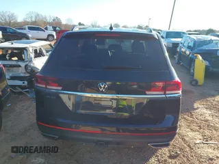 2023 Volkswagen Atlas SE with VIN 1V2JR2CA1PC532665, listed as a IAAI auction lot 41698530 with 40,862 mi miles and . Bid and sale history available at DreamBid. Image 16.