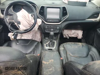 2017 Jeep Cherokee Limited z VIN 1C4PJMDS5HW515566, wystawiony jako Copart lot #56894535 z przebiegiem 179 776 mil mil oraz Szkoda całkowita • Salvage title. Historia ofert i sprzedaży dostępna na DreamBid. Obrazek 8.