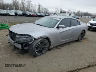 2016 Dodge Charger R/T z VIN 2C3CDXCT7GH215305, wystawiony jako Copart lot #42644065 z przebiegiem 110 762 mil mil oraz Szkoda całkowita • Salvage title. Historia ofert i sprzedaży dostępna na DreamBid. Obrazek 1.