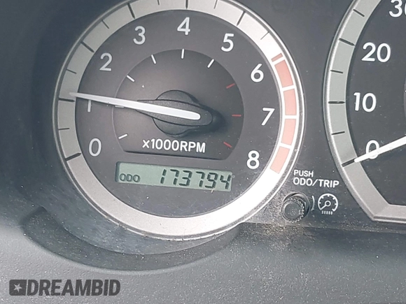 2004 Toyota Sienna XLE with VIN 5TDZA22CX4S205206, listed as a IAAI auction lot 42007779 with 173,794 mi miles. Bid and sale history available at carsss.com. Image 16.
