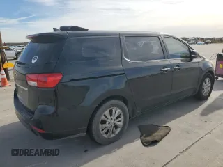 2015 Kia Sedona L with VIN KNDMA5C11F6048368, listed as a Copart auction lot 83772534 with 140,896 mi miles and Clean Title. Bid and sale history available at carsss.com. Image 3.